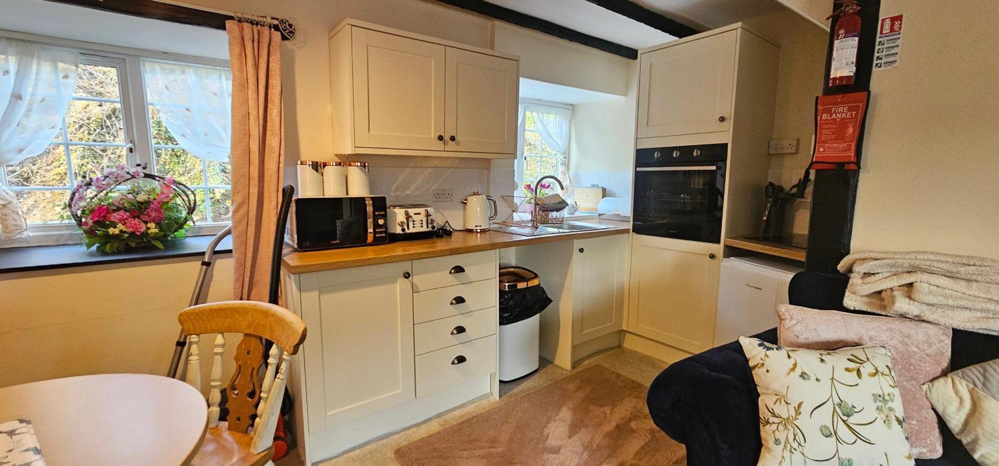 No 4 Trelawney Apartment - Onsite Bar - Restaurant - Horse Riding Menheniot ภายนอก รูปภาพ