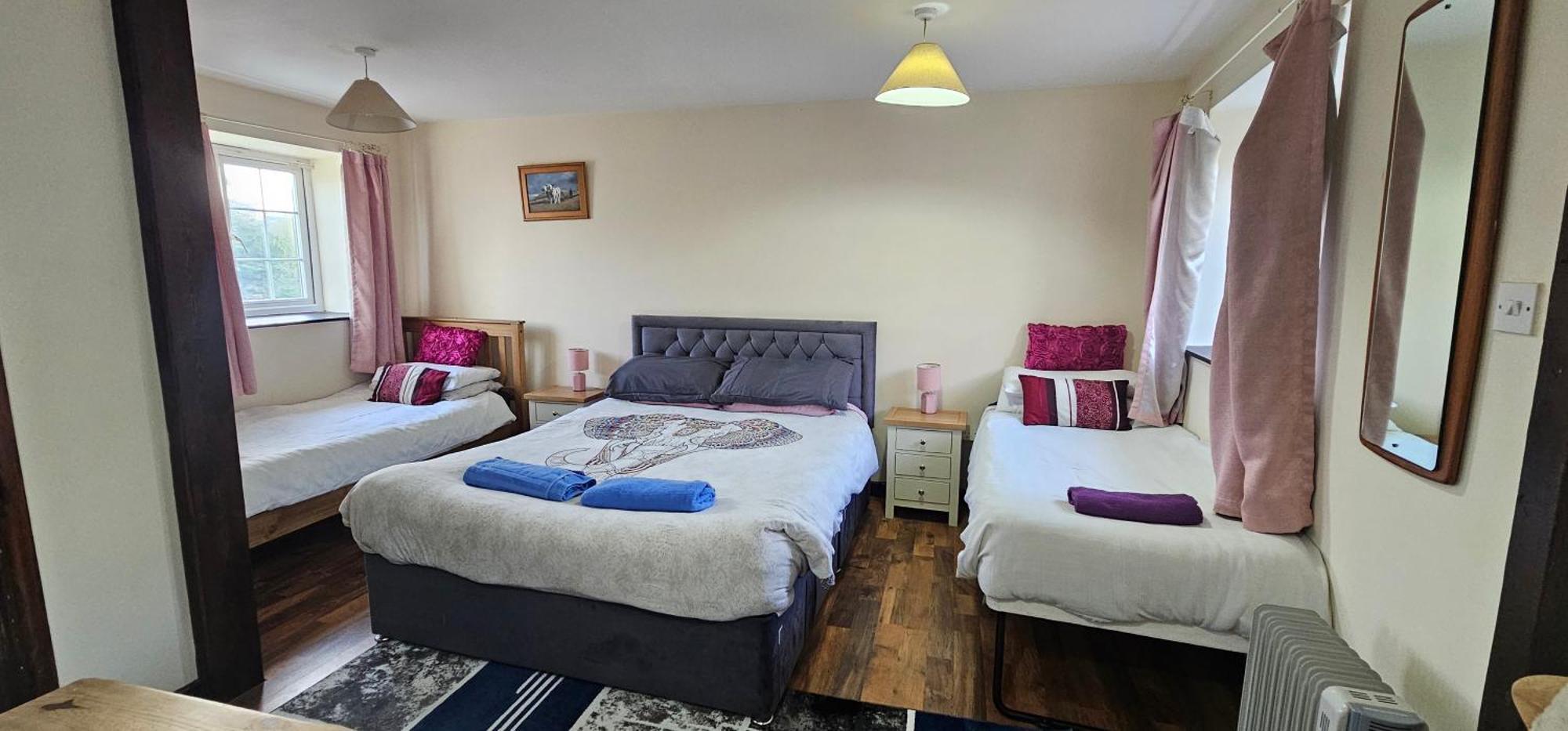No 4 Trelawney Apartment - Onsite Bar - Restaurant - Horse Riding Menheniot ภายนอก รูปภาพ